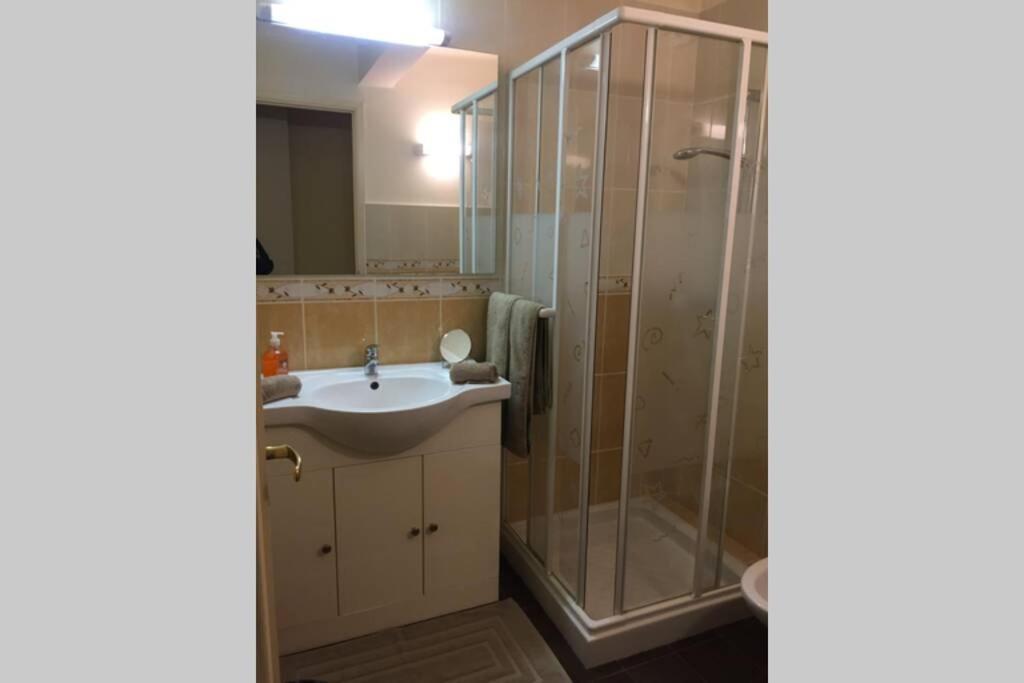 קאן סור מר Charmant Appartement Bord De Mer, Plage מראה חיצוני תמונה